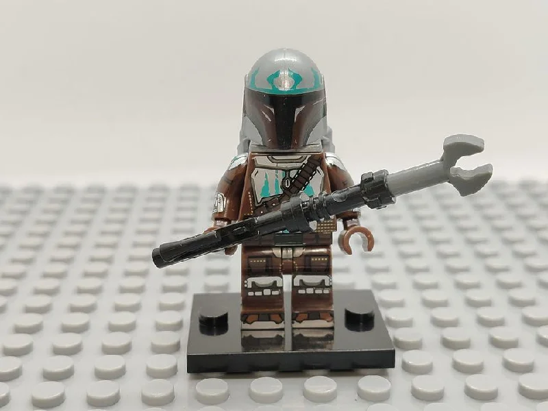 Custom Lego Compatible Mandalorian Brown/Teal Minifig